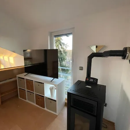 Διαμέρισμα Elegant Retreat With Mountain Panorama And Tranquility Tringenstein
