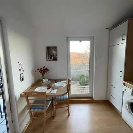 Διαμέρισμα Elegant Retreat With Mountain Panorama And Tranquility Tringenstein