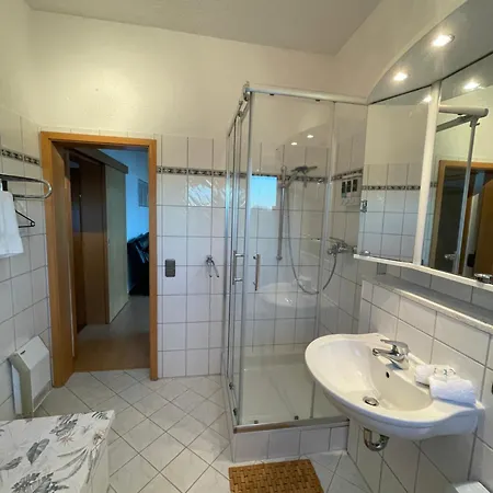 Elegant Retreat With Mountain Panorama And Tranquility * Tringenstein